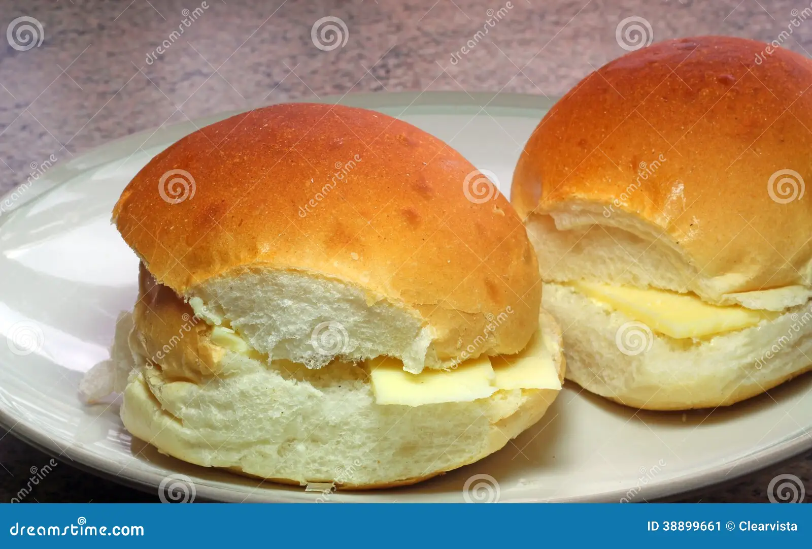 PAN CON QUESO